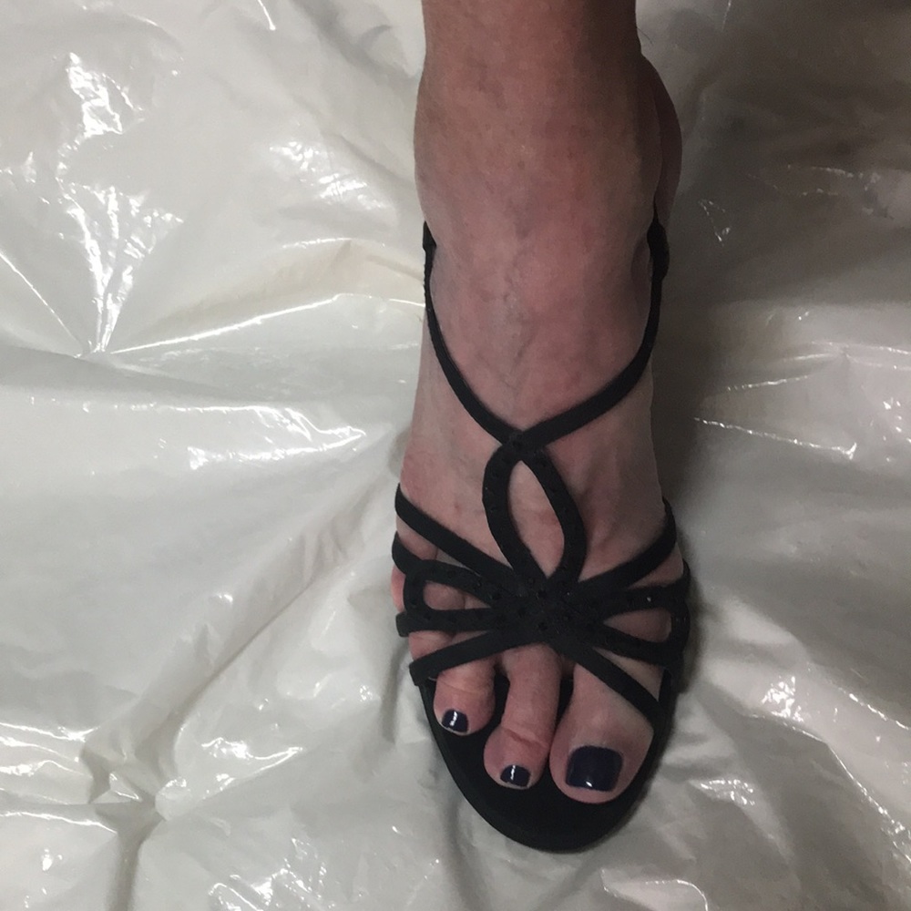 “Nina” black strappy dressy heels size 5.5 - Picture 6 of 9